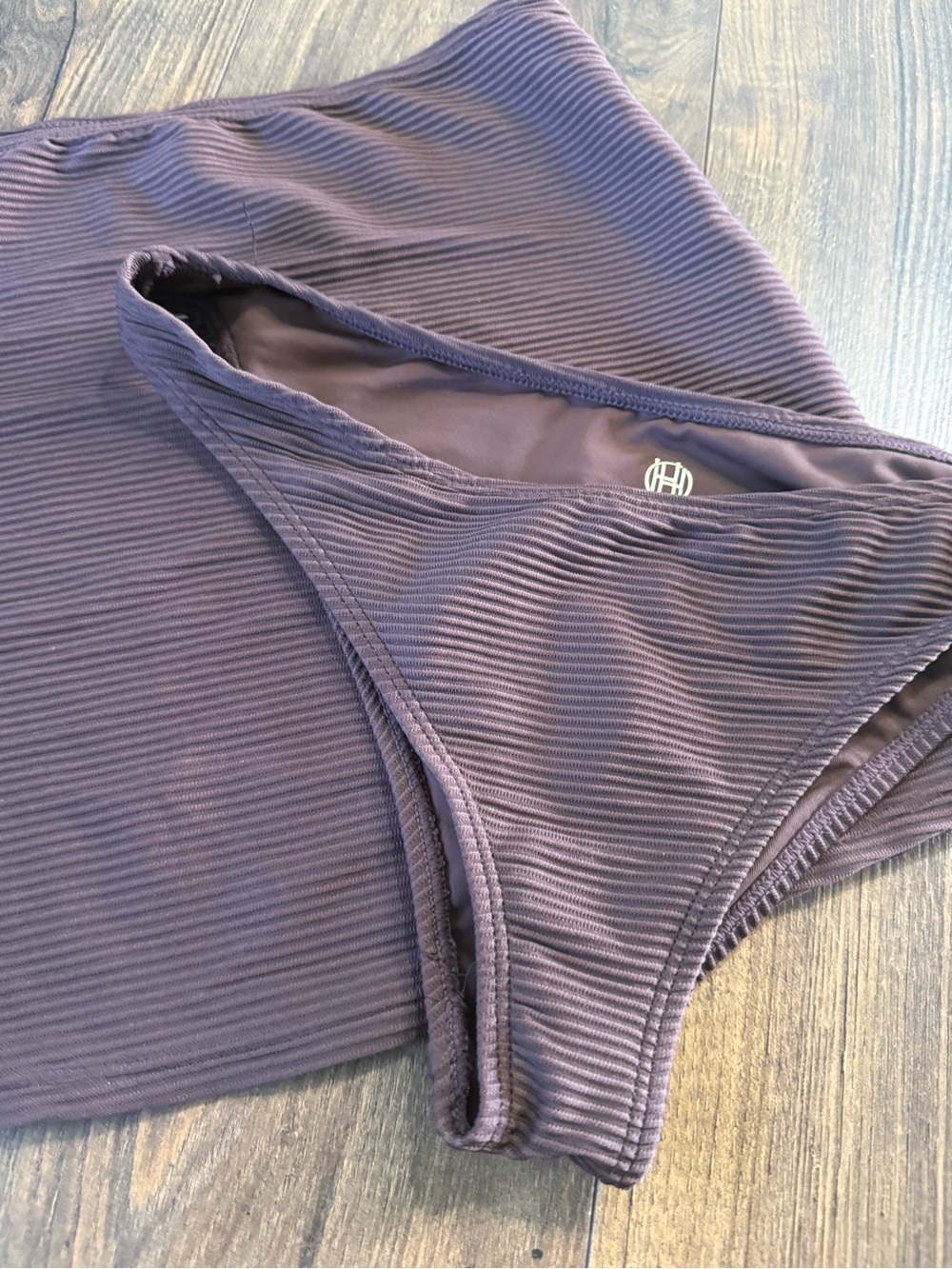 House of Harlow 1960 Brown Ribbed Set W/ Bikini Bottom (M) & Cover Up Skirt (S) - Picture 2 of 10